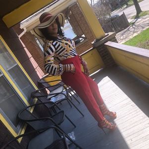 Meet your Posher, Sharonda